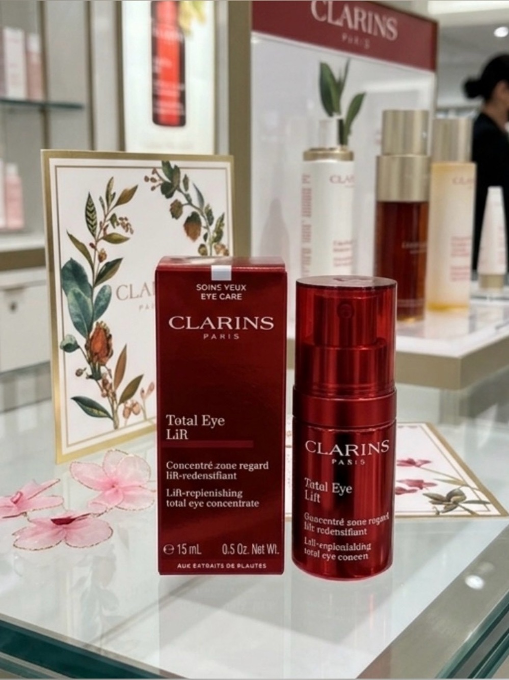 Clarins Total Eye Lift Concentrate Brand new in box Amazing!